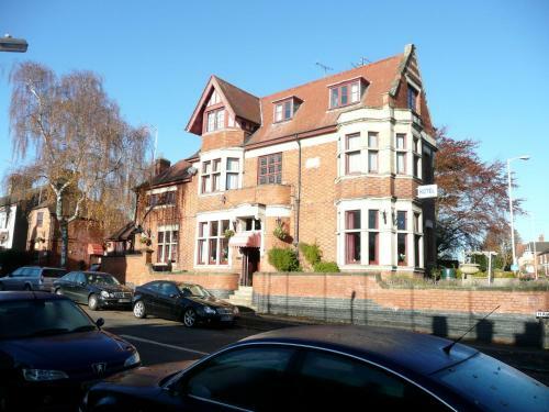 Hostal Hawthorn House Hotel