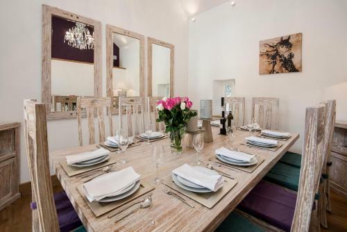Tarbet Villa Sleeps 12