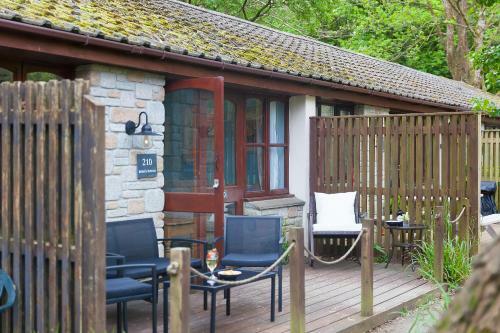 Cosy Woodland Home