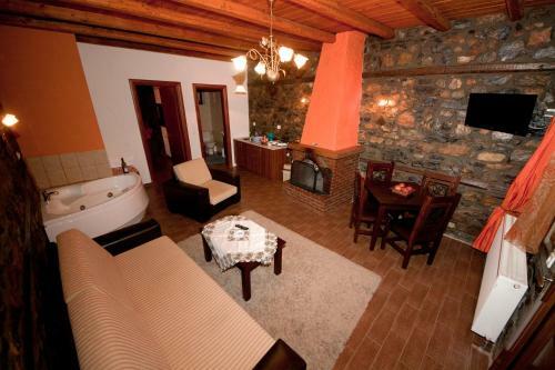 Hostal Traditional Guesthouse Siantsis