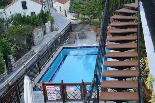 Aristotelis Apartments
