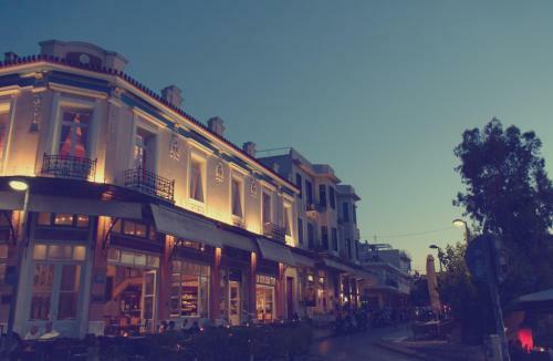 Best Location: Acropolis Apartment