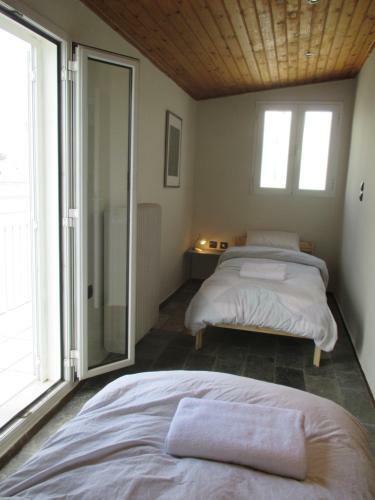 Best Location: Acropolis Apartment