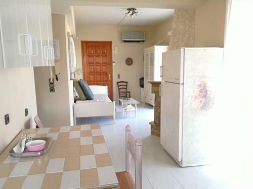 Artemis Apartments A3