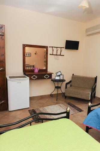 Hostal Guesthouse Kerkinitis