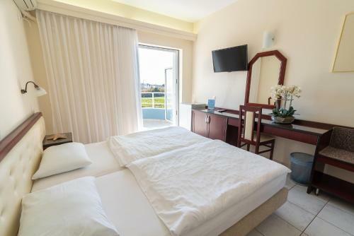 Dionisos Hotel