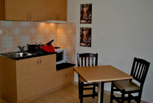 Aparthotel Iliovasilema Hotel