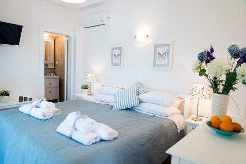 Neptune Sea House - Beachfront / Jacuzzi