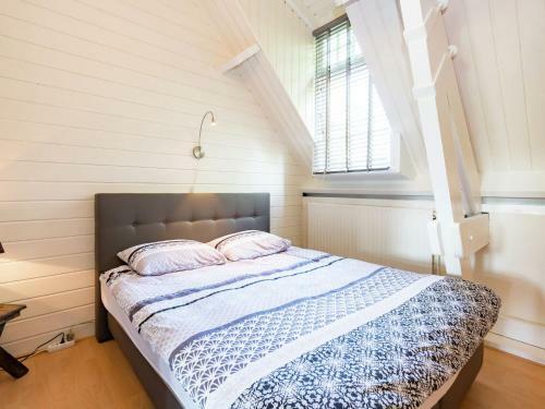 Spacious Villa In Sint Jacobiparochie Near Sea