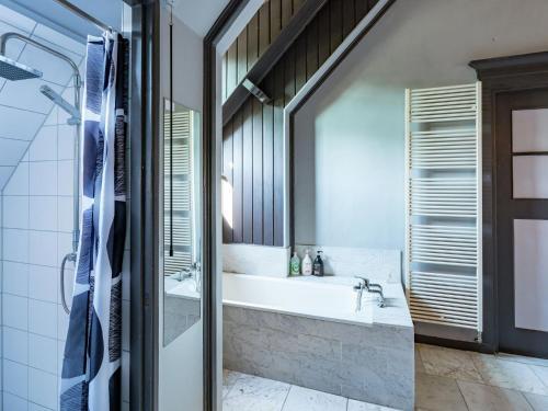 Spacious Villa In Sint Jacobiparochie Near Sea