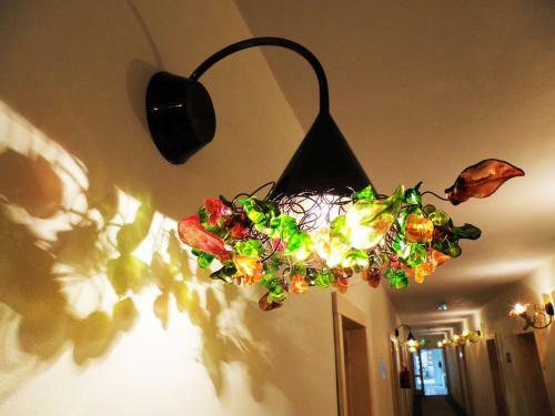 Hostal Pensjonat Tajemniczy Ogr�d