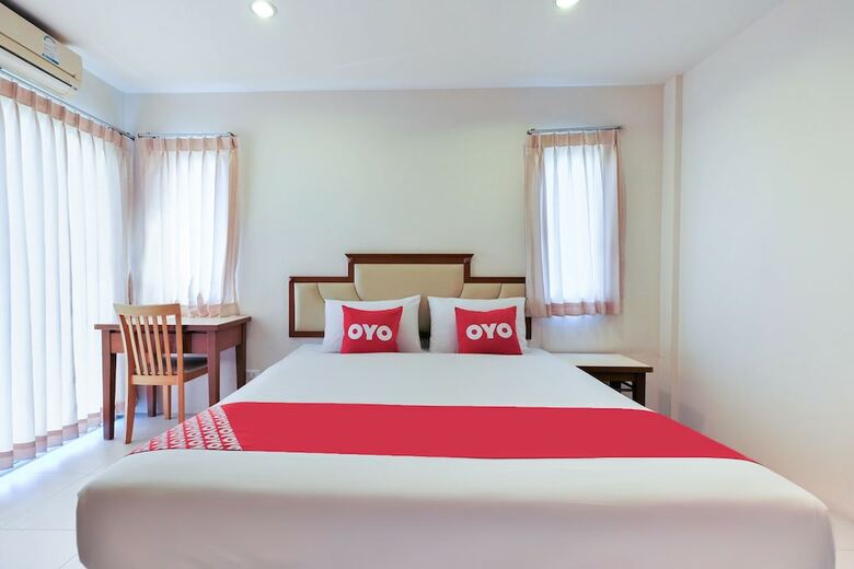 Hotel Oyo 605 Lake View Phuket Place
