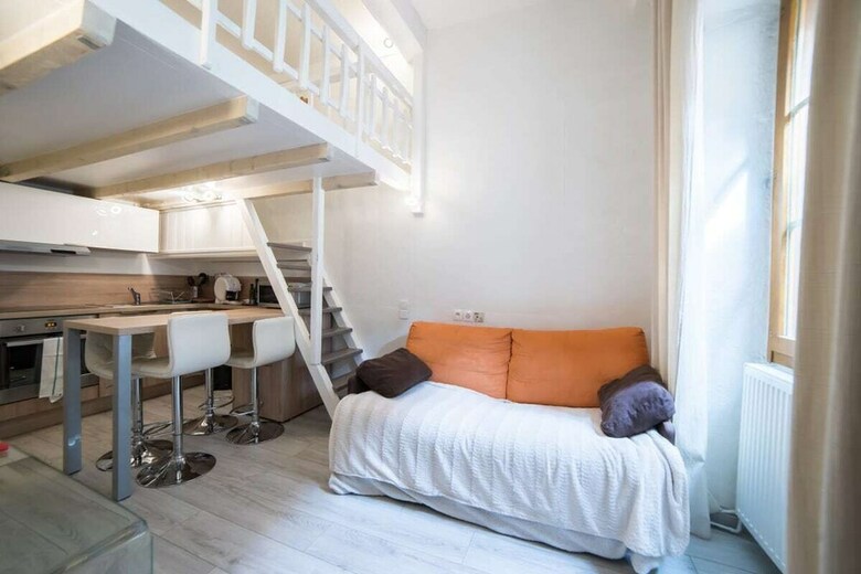 Apartamento Morens Private Mezzanine Studio Old Town