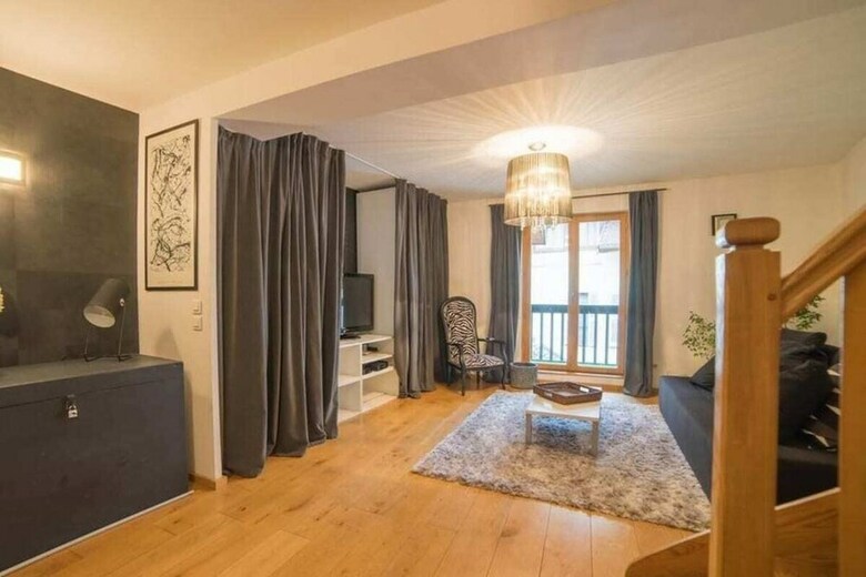Boudoir Old Town Triplex Apartment
