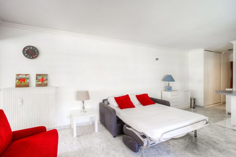 Les Lauriers Private Apartment