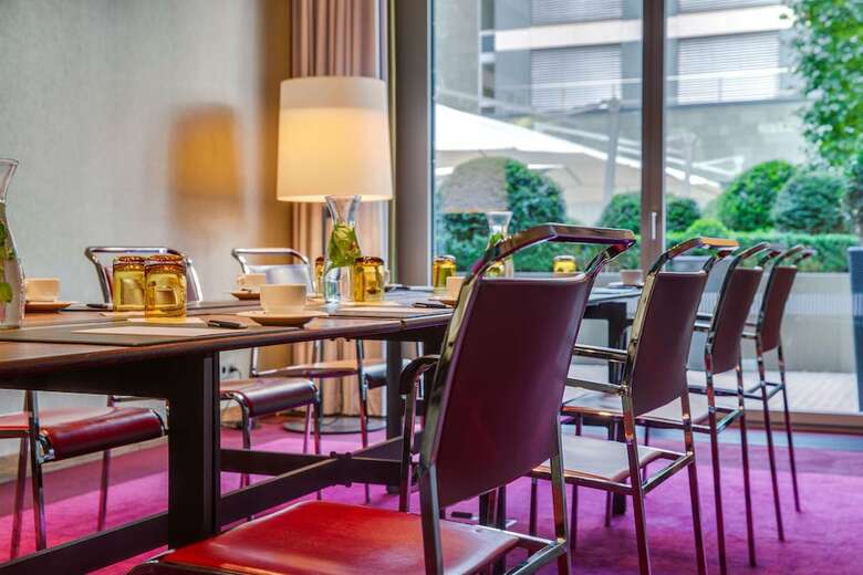Radisson Blu Media Harbour Hotel, D�sseldorf