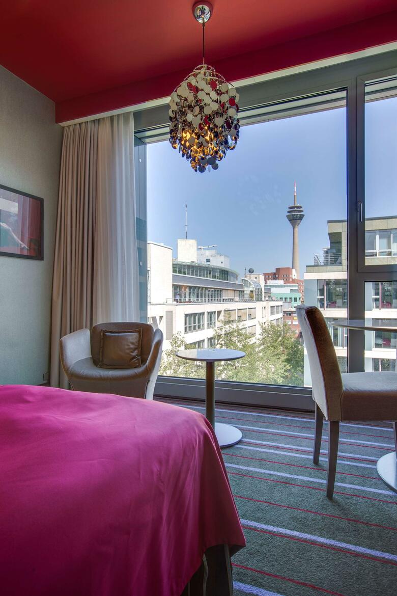 Radisson Blu Media Harbour Hotel, D�sseldorf