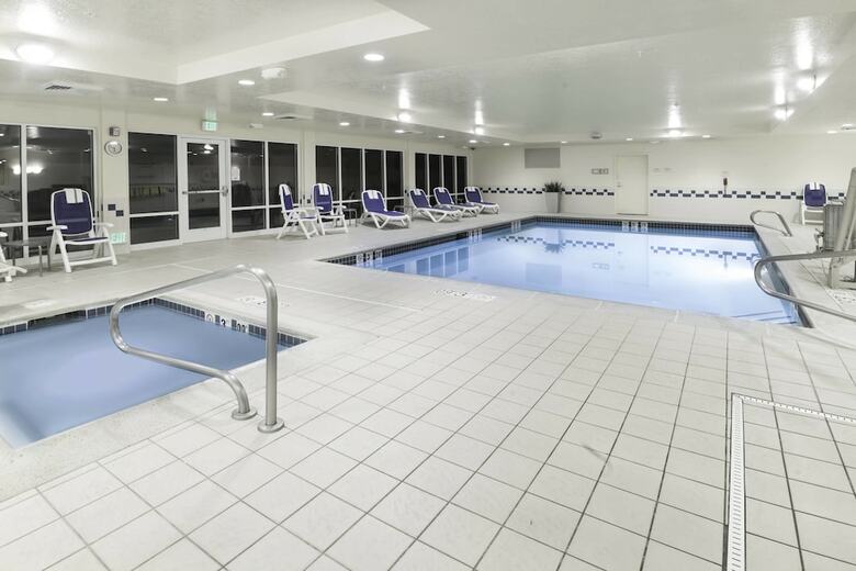 Hotel Fairfield Inn And Suites By Marriott Burley