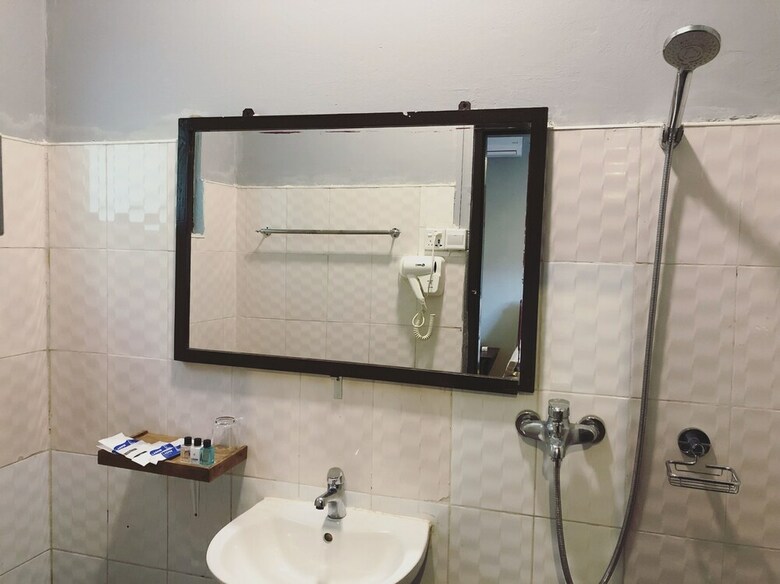 Hotel Lagoon Ngapali Beach Lodge