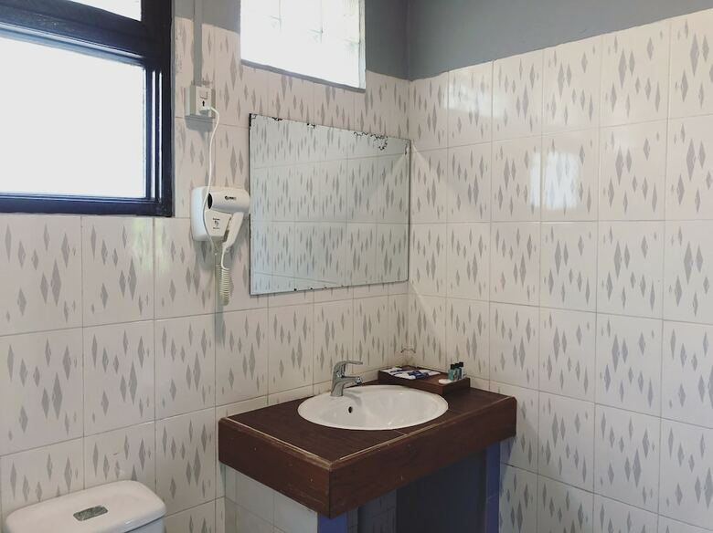 Hotel Lagoon Ngapali Beach Lodge