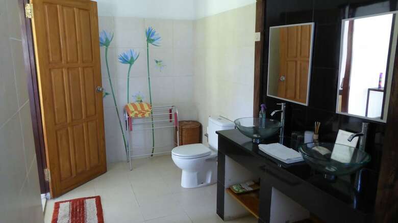 Hotel Rumah Kita