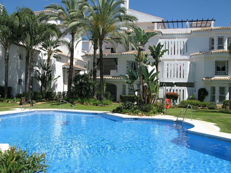 Apartamentos Y Casas Serinamar Marbella