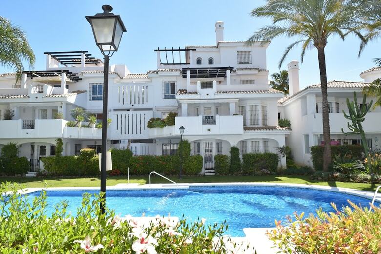 Apartamentos Y Casas Serinamar Marbella