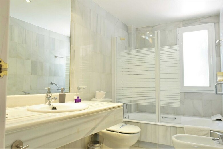 Apartamentos Y Casas Serinamar Marbella
