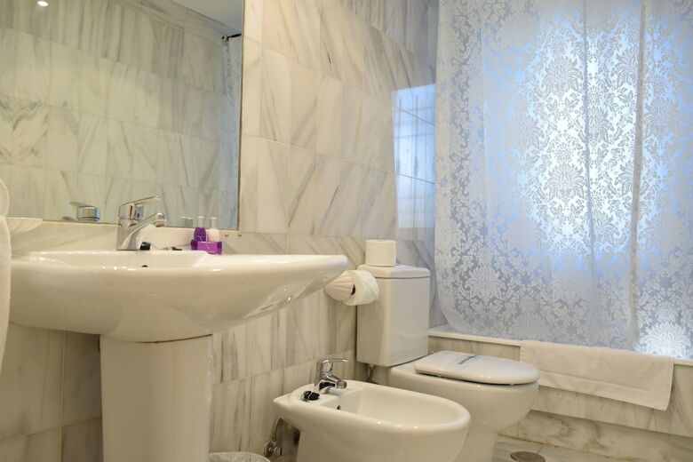 Apartamentos Y Casas Serinamar Marbella