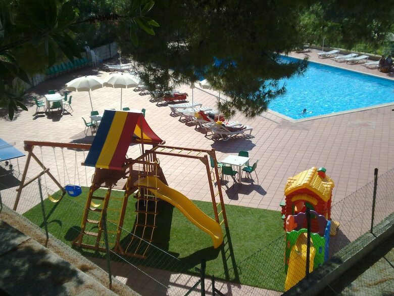 Residence Hotel Baia Di Paradiso