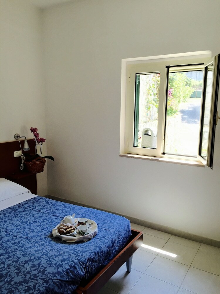 Residence Hotel Baia Di Paradiso