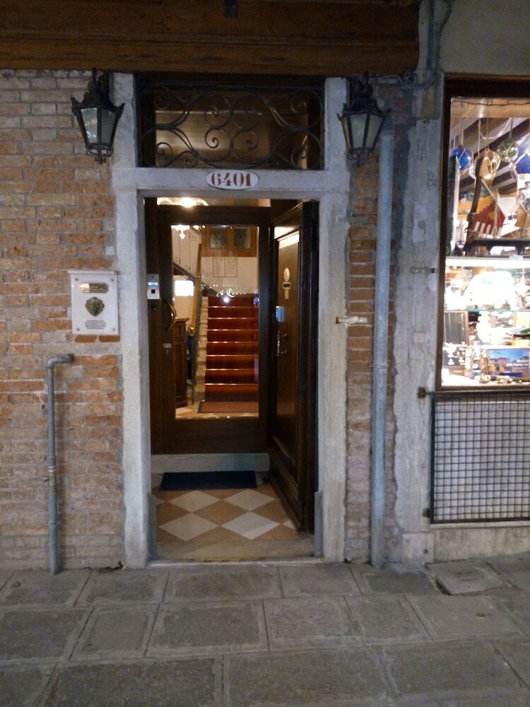 Locanda Ss. Giovanni E Paolo