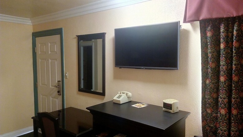 Regency Motel Of Brea