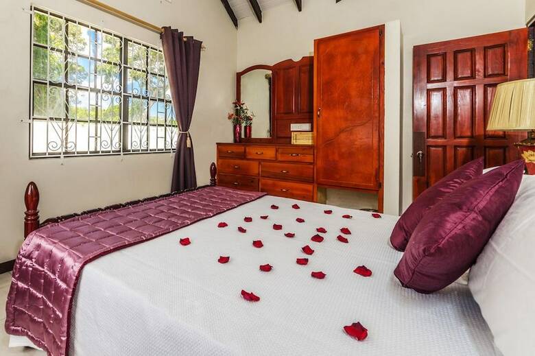 Hotel Eco Bay Guesthouse