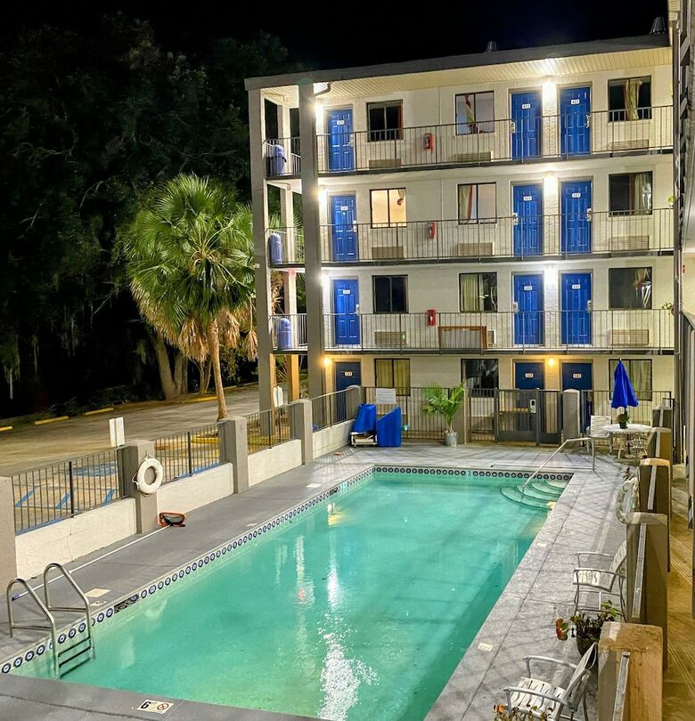 Motel 6 Tallahassee West