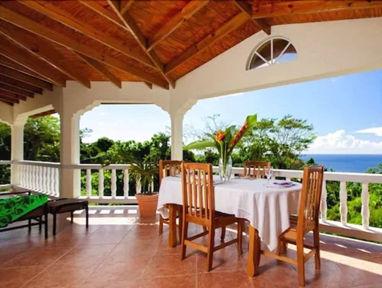 Hotel Rumboat Retreat