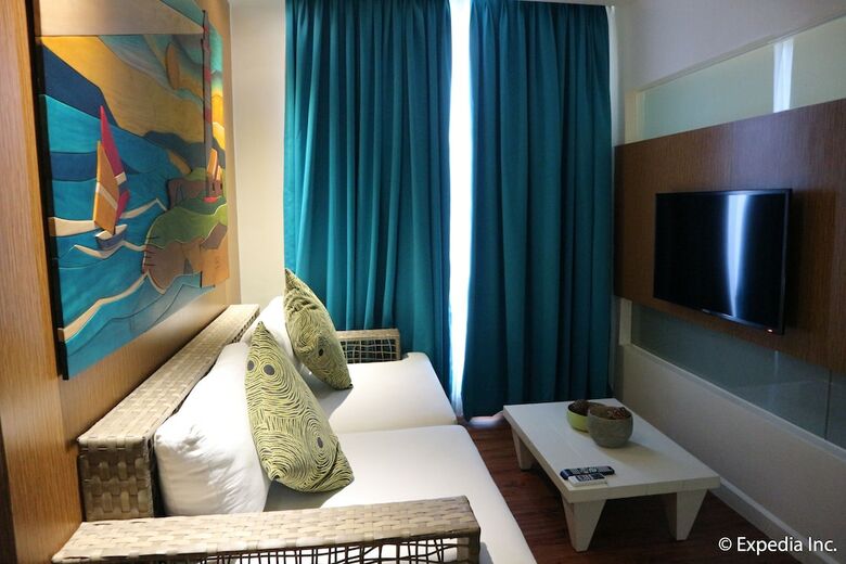 Hotel The Ferra Premier By Jg