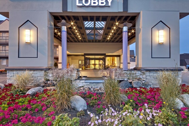 Coast Kamloops Hotel & Conference Centre