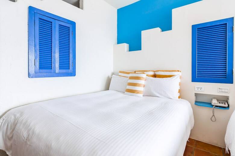 Hotel Seawall Inn