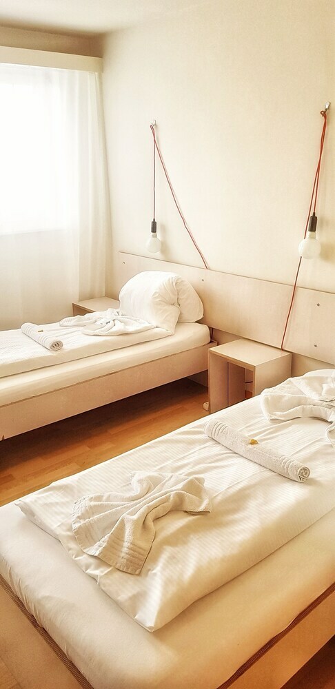 Hotel Easy - Living Budget Rooms