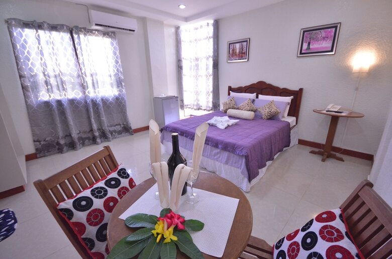 Hotel Casanas Suites