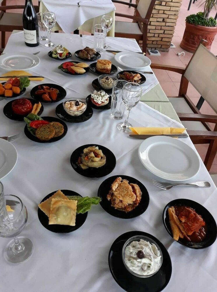 Aparthotel Faedra Beach Hotel