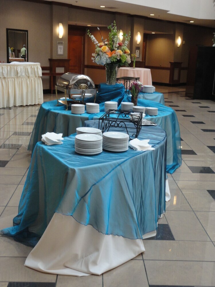 Hotel Embassy Suites Dulles - North/loudoun