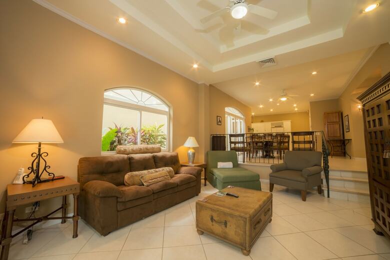 Stay In Cr Los Sue�os Condos