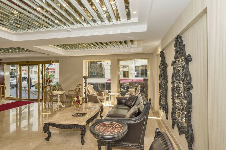 Eskar Hotel
