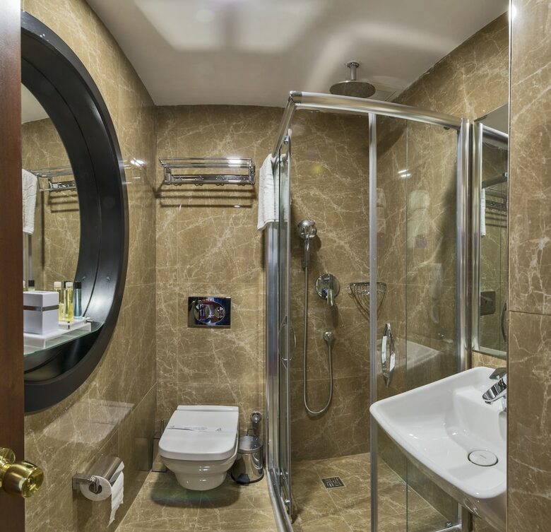 Eskar Hotel