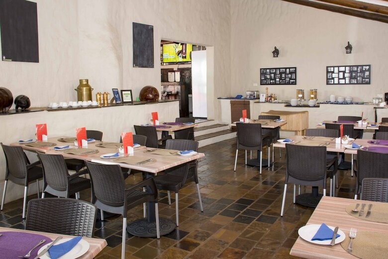 Hotel By Bush Telegraph Lodge