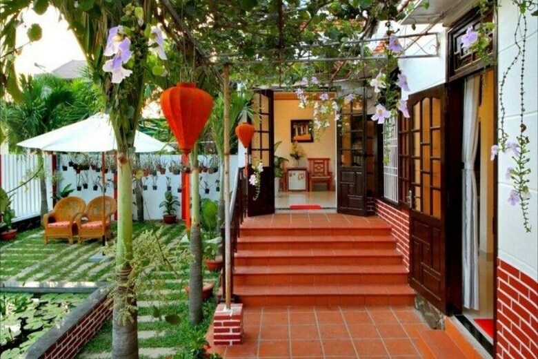 Hotel Red House Homestay