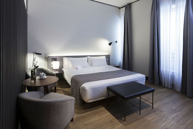 Hotel Icon Embassy By Petit Palace