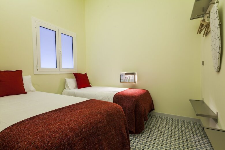 Apartamentos Uma Suites Pau Claris Barcelona